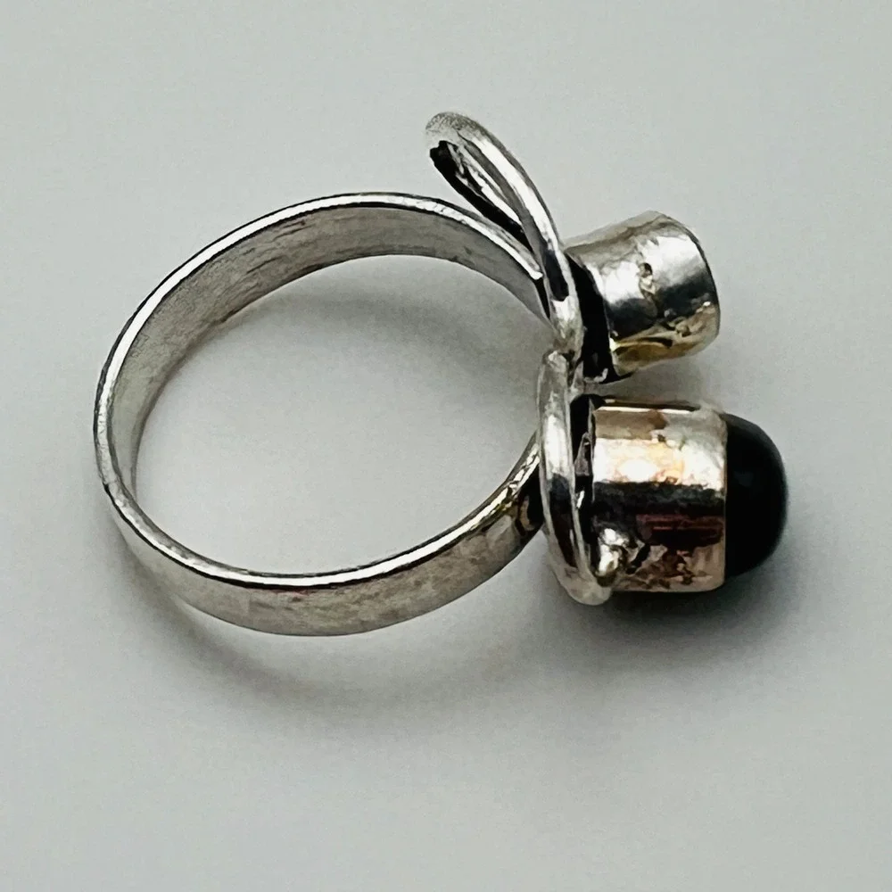 Silver Tone Bypass Ring Amethyst‎ Black Cabochon Stone Size 6 Boho Chic